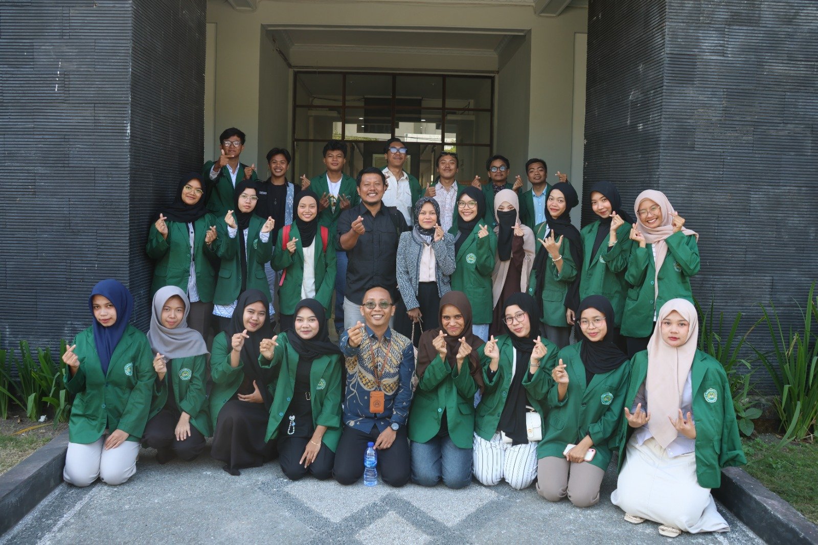 Universitas Hamzanwadi Dominasi PEKSIMIDA NTB 2026
