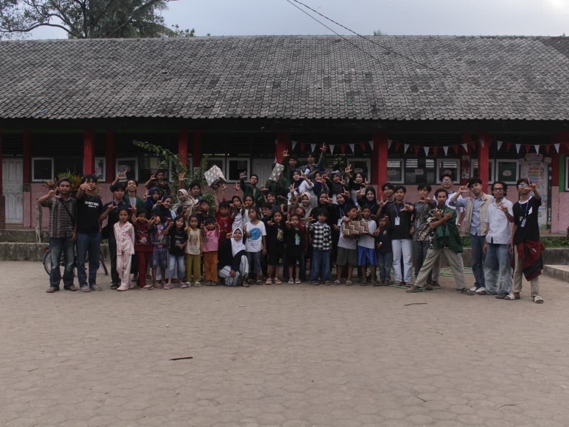 HMPS Informatika Universitas Hamzanwadi Laksanakan Program Literasi di SD Setiling